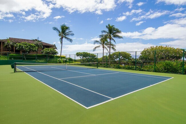 Foto del edificio - Furnished Masters Townhouse, Upgraded, Rare End Unit, 1 bedroom + loft with Ocean View