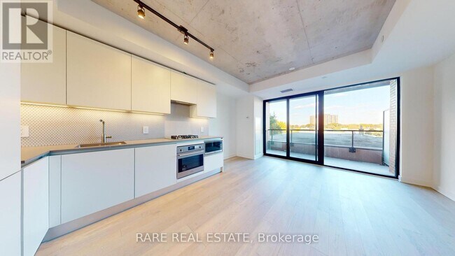 Photo du bâtiment - 2720 Dundas St W