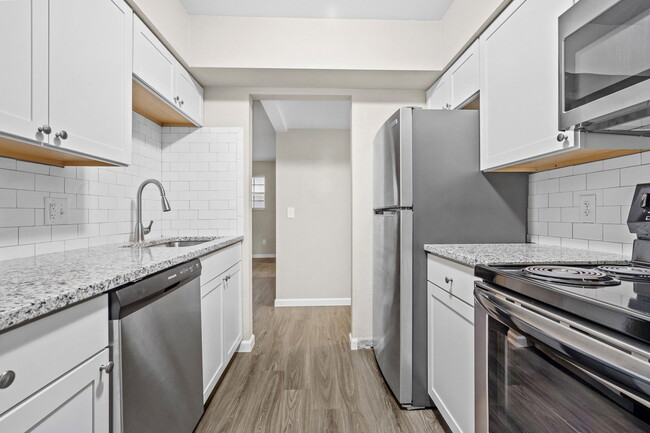 Foto del edificio - 2134 Stirrup Ln