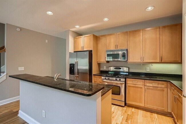 Foto del edificio - 6011 Brookside Oak Cir