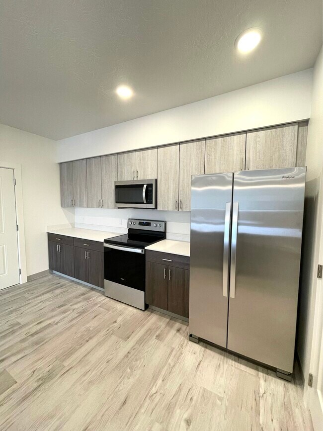 Foto del edificio - 3905 South Dishman Mica Road, Unit 102