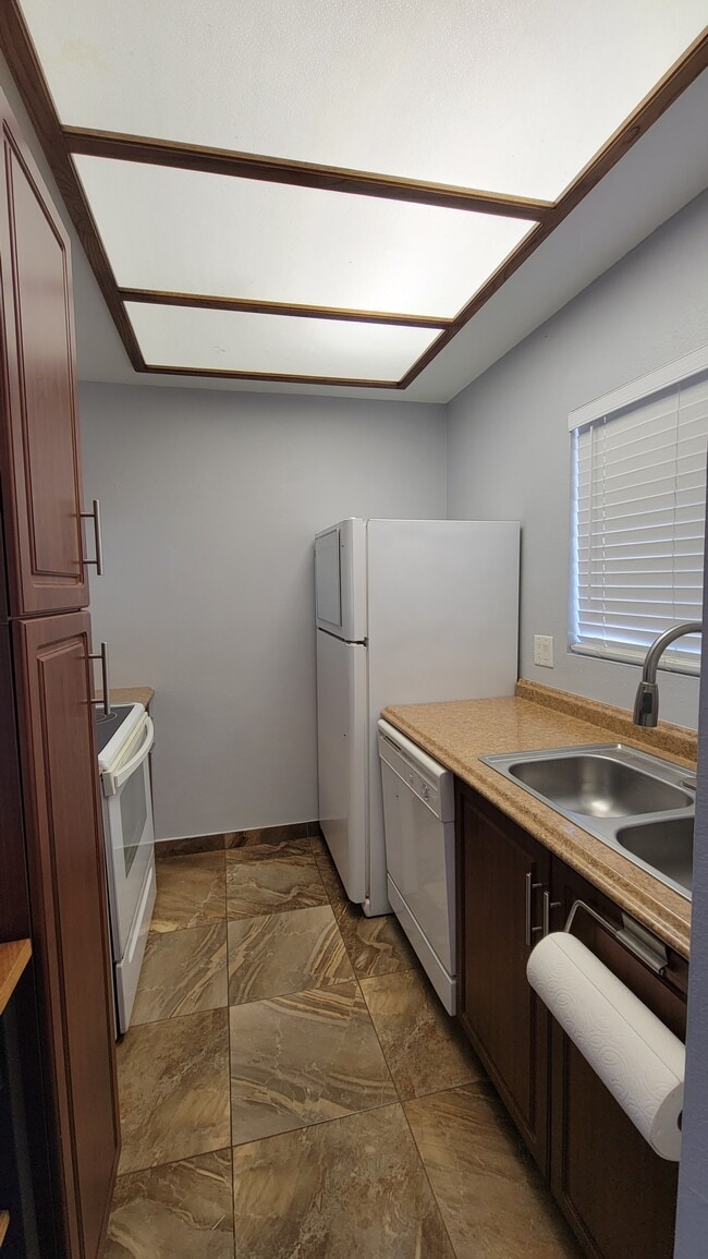 Foto del edificio - 11666 N 28th Dr