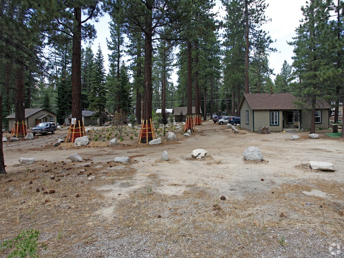 Building Photo - Emerald Pines Resort