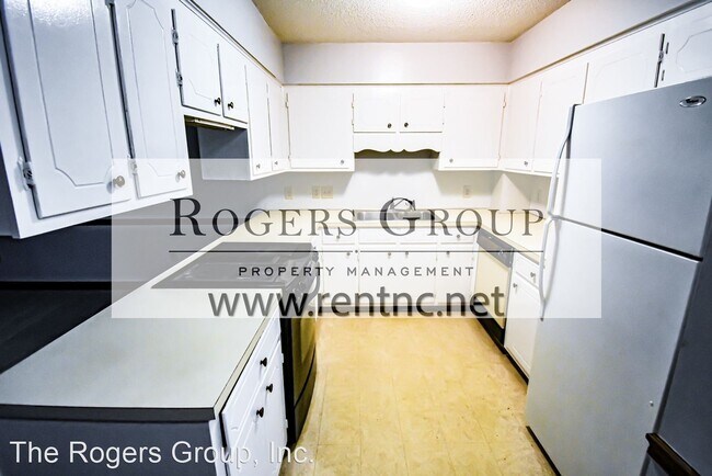 Foto del edificio - 2 br, 2 bath House - 1310 Oakridge Avenue