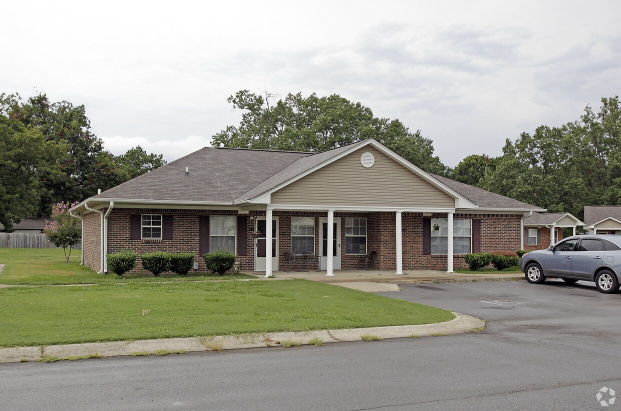 Foto principal - Grand Prairie Gardens