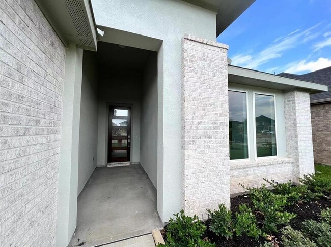 Building Photo - 28211 Halle Ray Dr