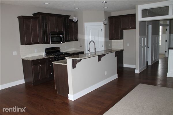 Building Photo - 7922 Black Cherry Way SE