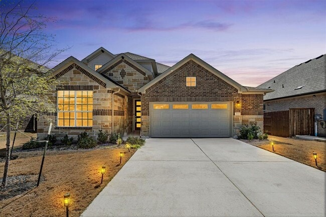 Building Photo - 2124 Ridge Runner Dr