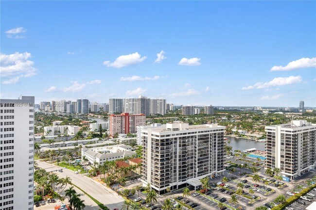 Building Photo - 1980 S Ocean Dr