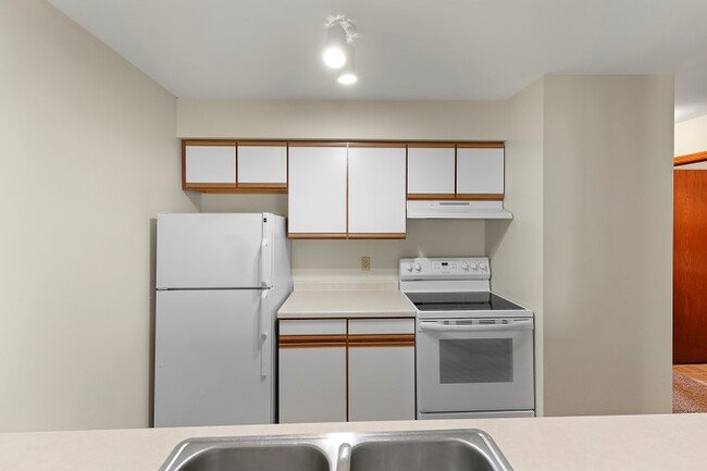 Appliances - 808 Blue Mounds St