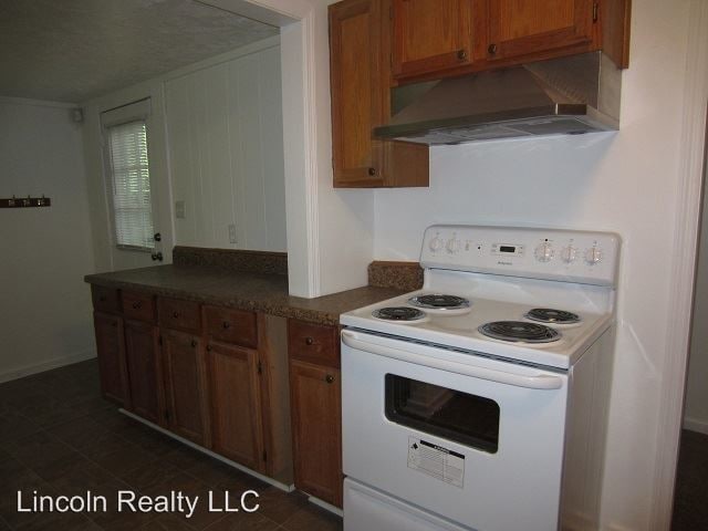 Building Photo - 3 br, 2 bath House - 1606 Beauford Place
