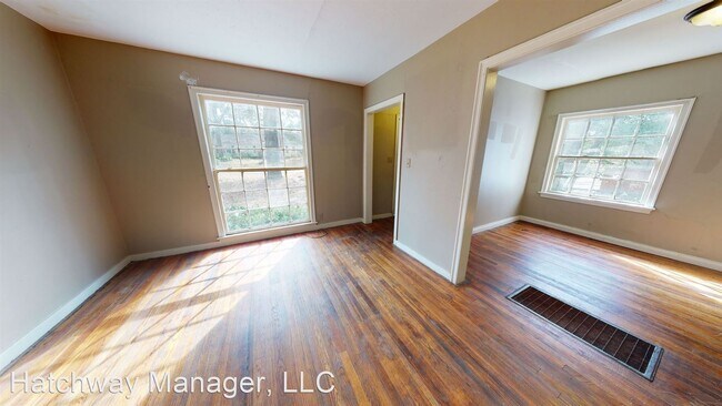 Building Photo - 3 br, 1 bath House - 764 Broadmoor