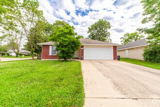 Building Photo - 1209 Ireland Ct
