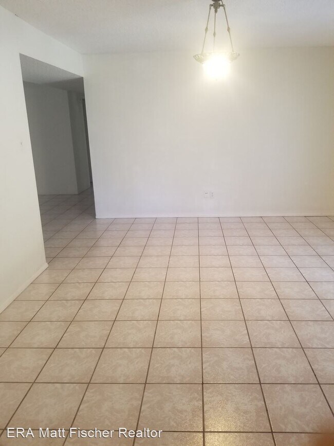 Building Photo - 3 br, 2 bath House - 7833 S Phillips Ave