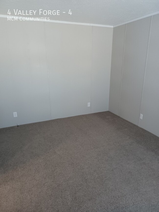 Foto del edificio - QUICK MOVE-IN! 4 Valley Forge, Williamston...