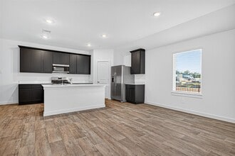 Building Photo - 1546 Cinque Terre Wy