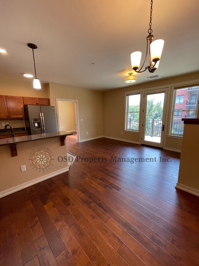 Building Photo - Polleys Square Luxury Condo For Rent