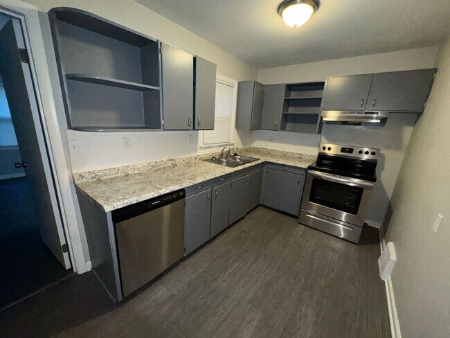 Foto del edificio - Adorable 4 Bedroom home in Raytown!