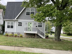 Building Photo - 2145 N Taylor Rd