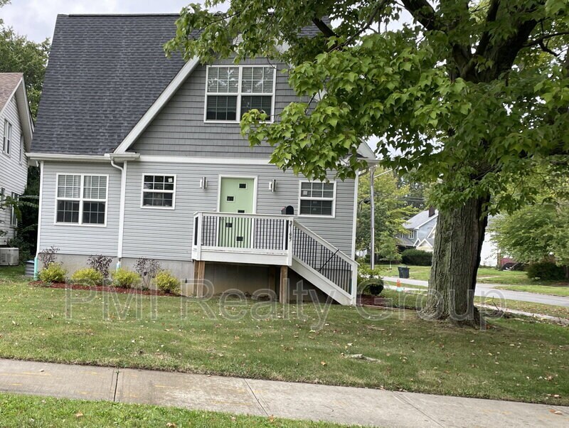 Primary Photo - 2145 N Taylor Rd