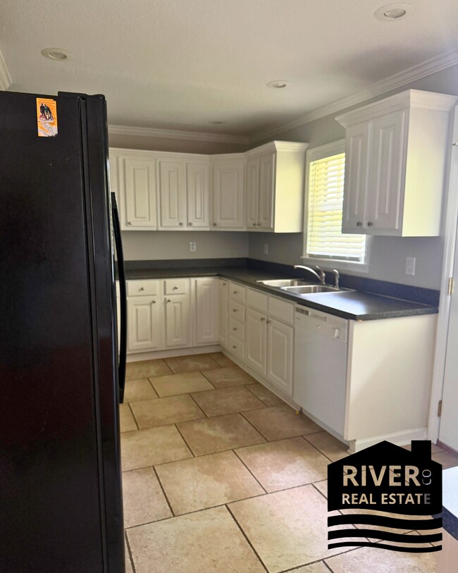 Foto del edificio - 2370 Roberts Ln