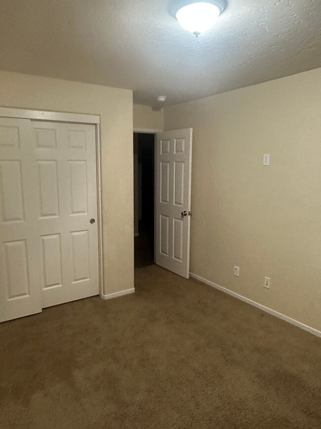 Building Photo - Open floor plan home for rent in Shannon R...