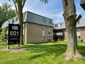Building Photo - 601 Barber Av N