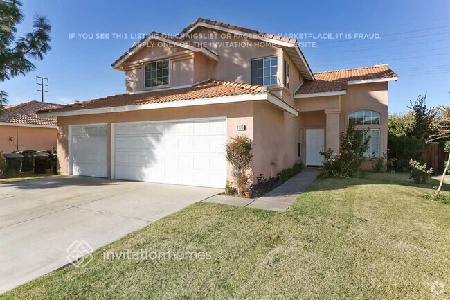 Building Photo - 2175 E Colunga St