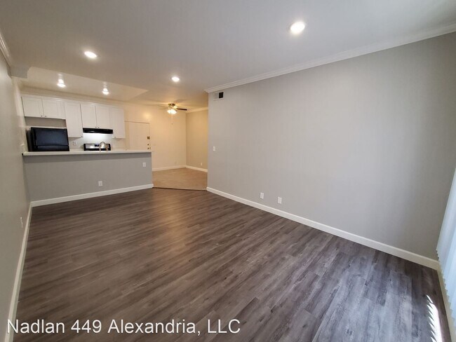 Building Photo - 449 S Alexandria Ave