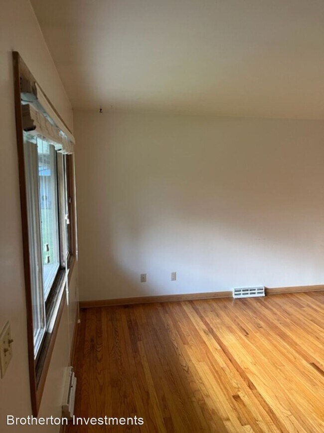 Building Photo - 3 br, 2 bath House - 224 Lee St.