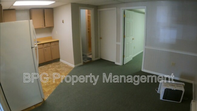 Building Photo - 95 N Main St