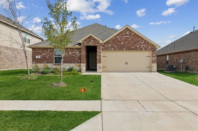 Foto principal - 909 Emerald Gate Dr