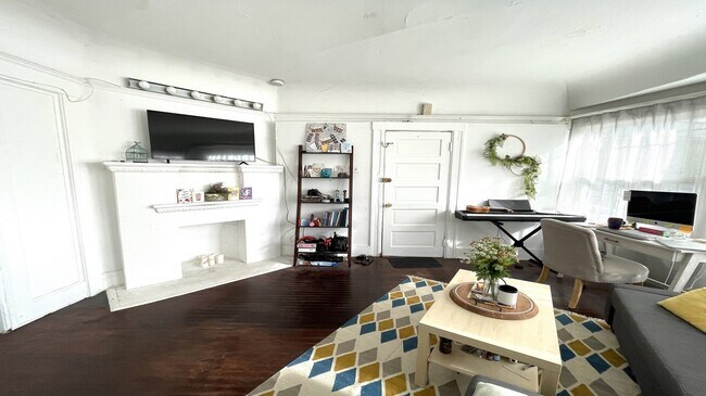 Sala de estar - 2637 S Catalina St