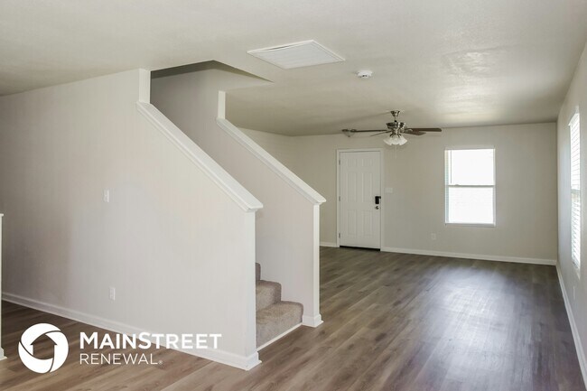 Foto del edificio - 129 Elmhurst Dr