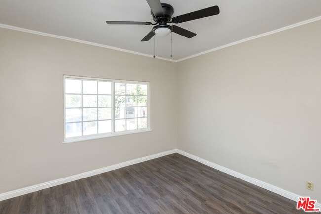 Foto del edificio - 1522 N Harvard Blvd