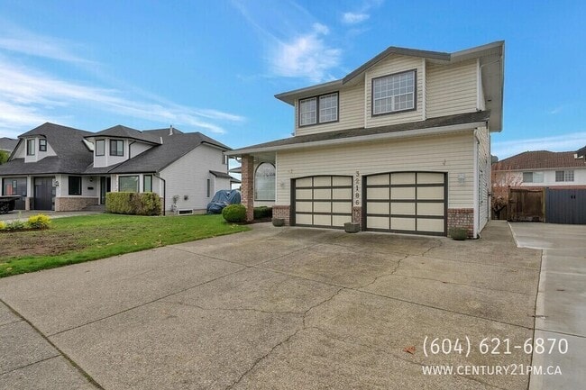 Building Photo - 32186 Elkford Dr