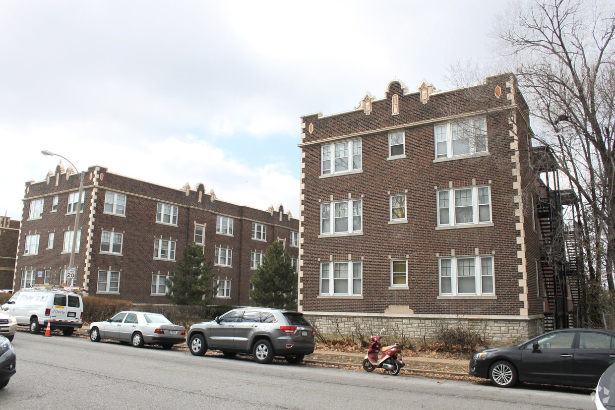 Foto principal - Belle Court Apartments