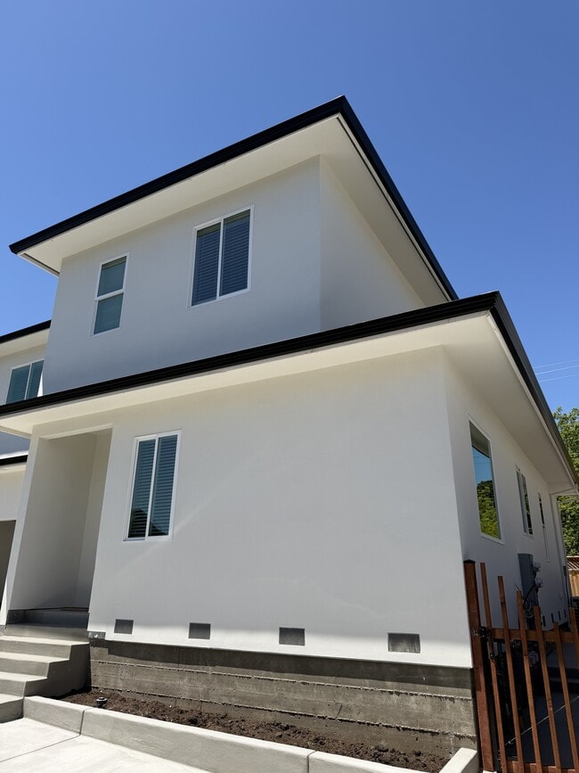 Building Photo - 3508 Parker Hill Court