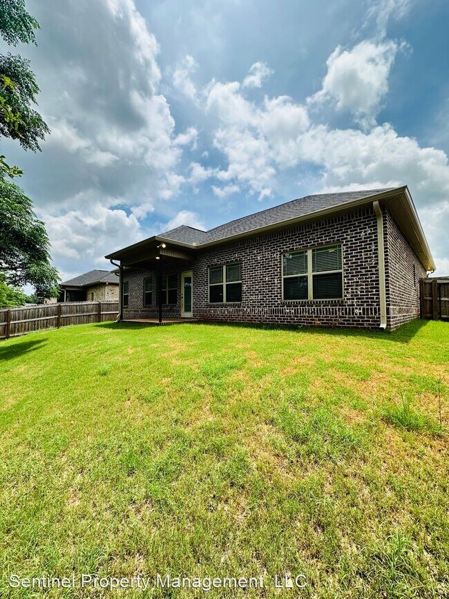 Foto del edificio - 3 br, 2 bath House - 118 Concord Ridge