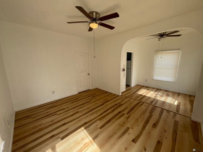 Foto del edificio - 244 S 15th Ave