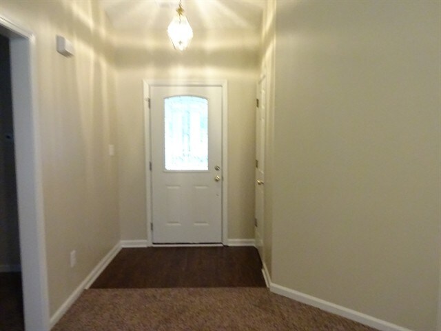 Building Photo - 460 Sunnyside Drive