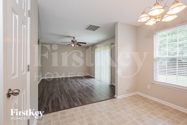 Foto del edificio - 4608 Mallard Creek Dr