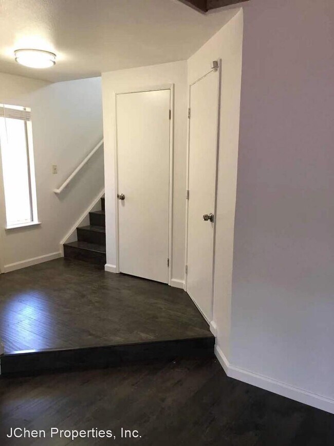 Foto del edificio - 4 br, 2.5 bath House - 951 Pullman Ct.
