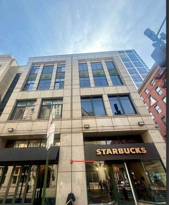 Building Photo - 1128 Walnut St