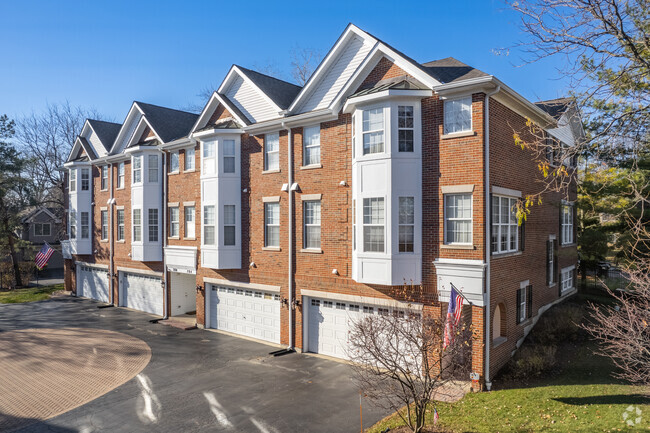 Foto del edificio - 775-788 W Northwest Hwy