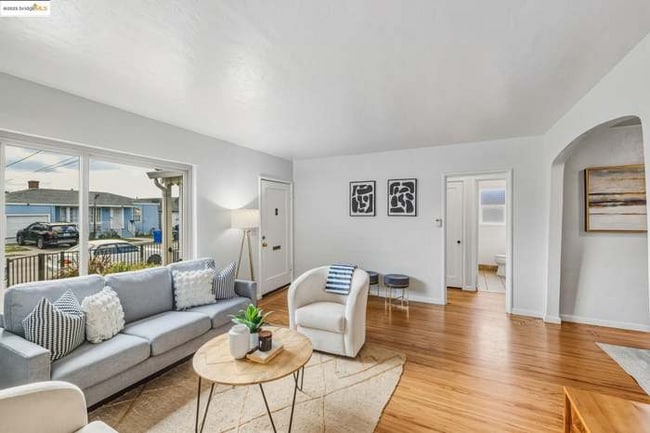 Foto del edificio - 1565 Fir Ave