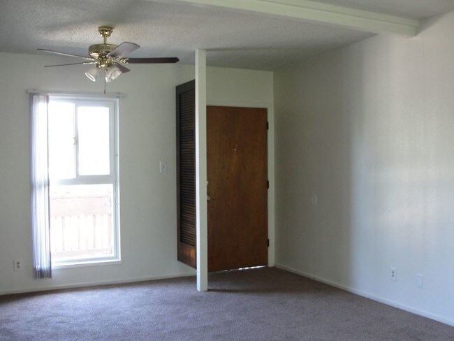 Building Photo - 1425 Magnolia Avenue