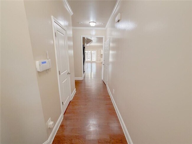 Foto del edificio - 786 Garbrooke Dr