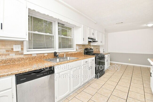 Foto del edificio - 2142 Fairway Ct SE