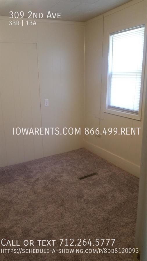 Building Photo - 309 2nd Ave